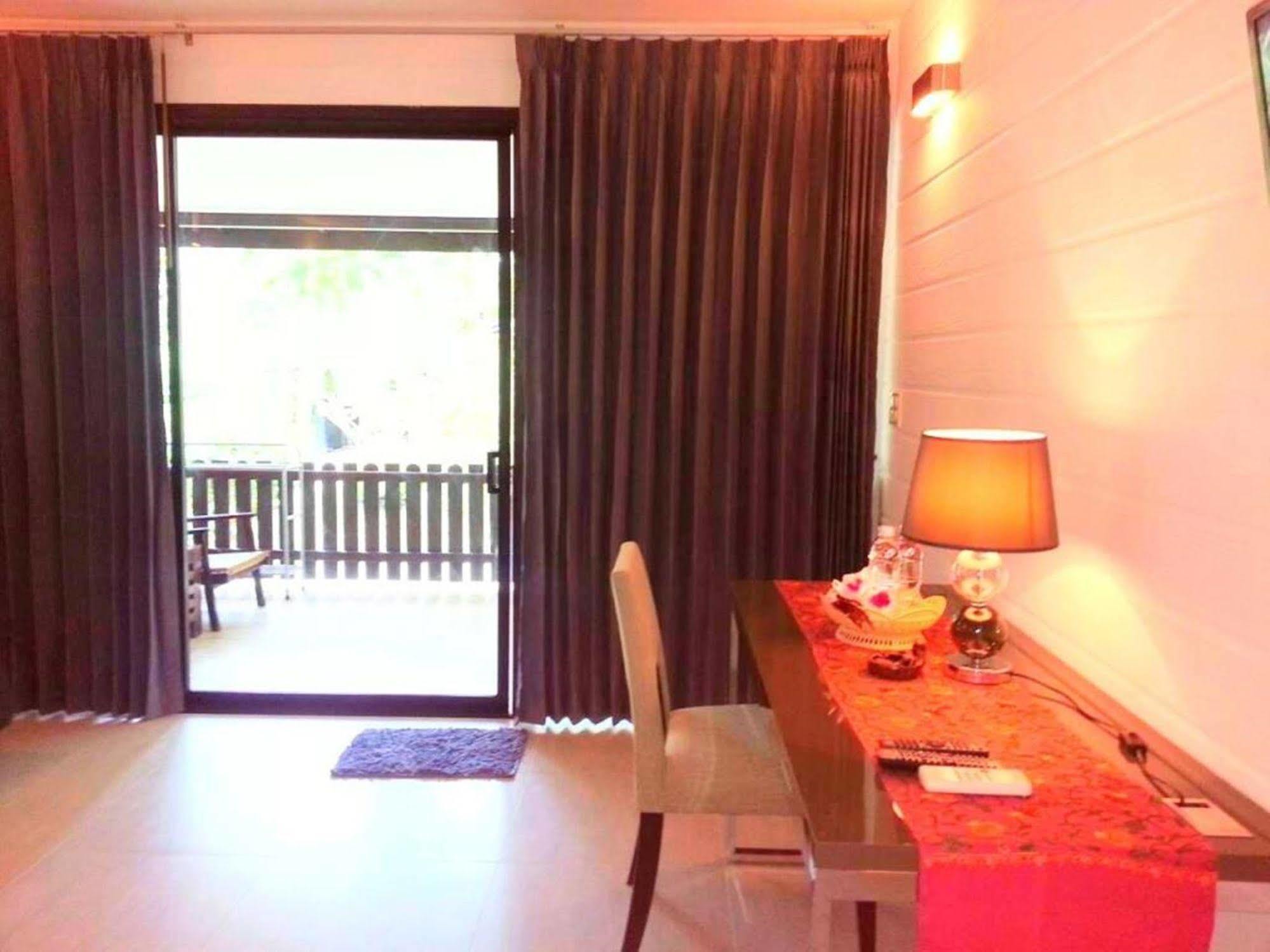 Banraya Resort And Spa Ko Racha Yai Buitenkant foto